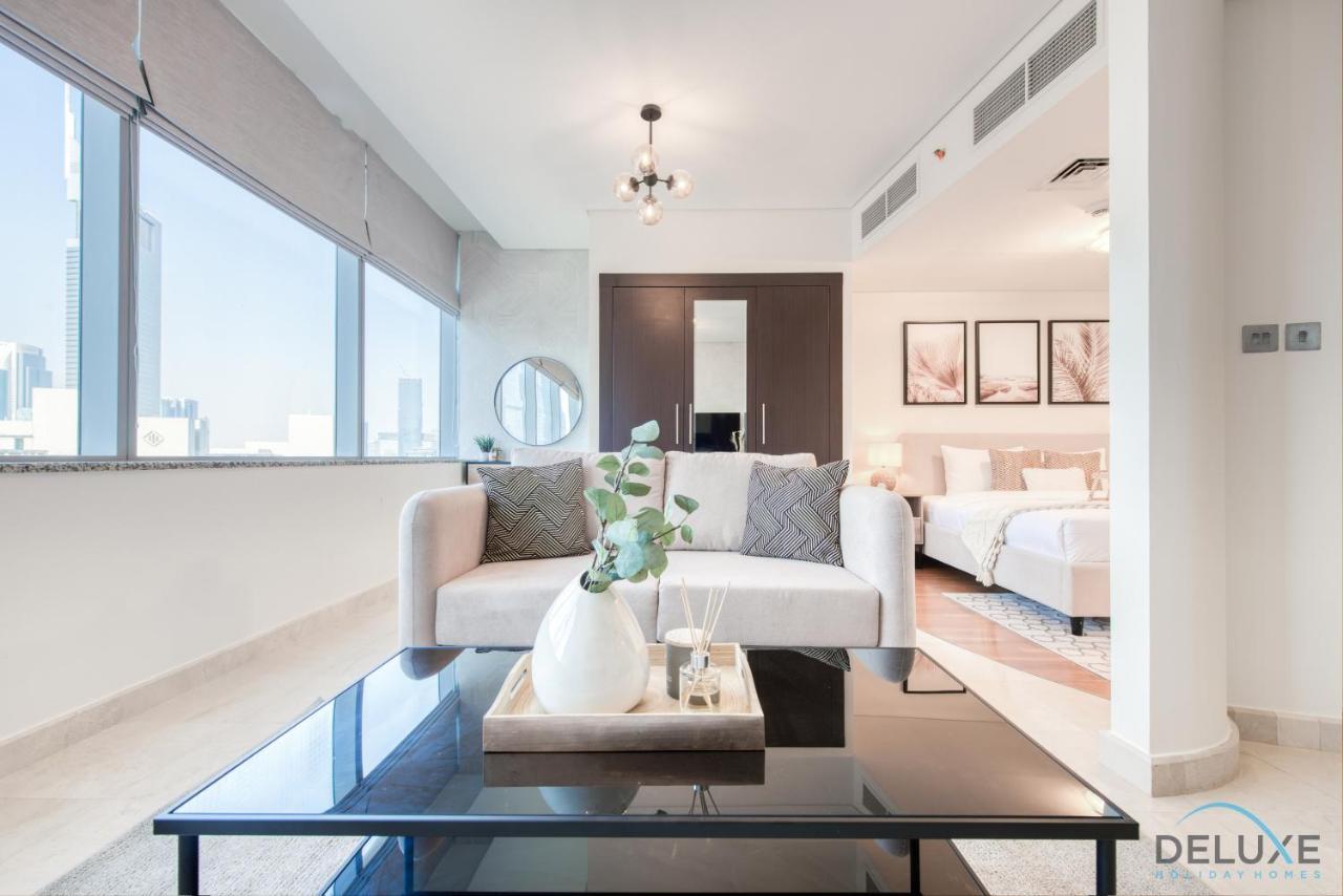 Calm Studio At Sky Gardens Difc By Deluxe Holiday Homes Dubai Eksteriør billede