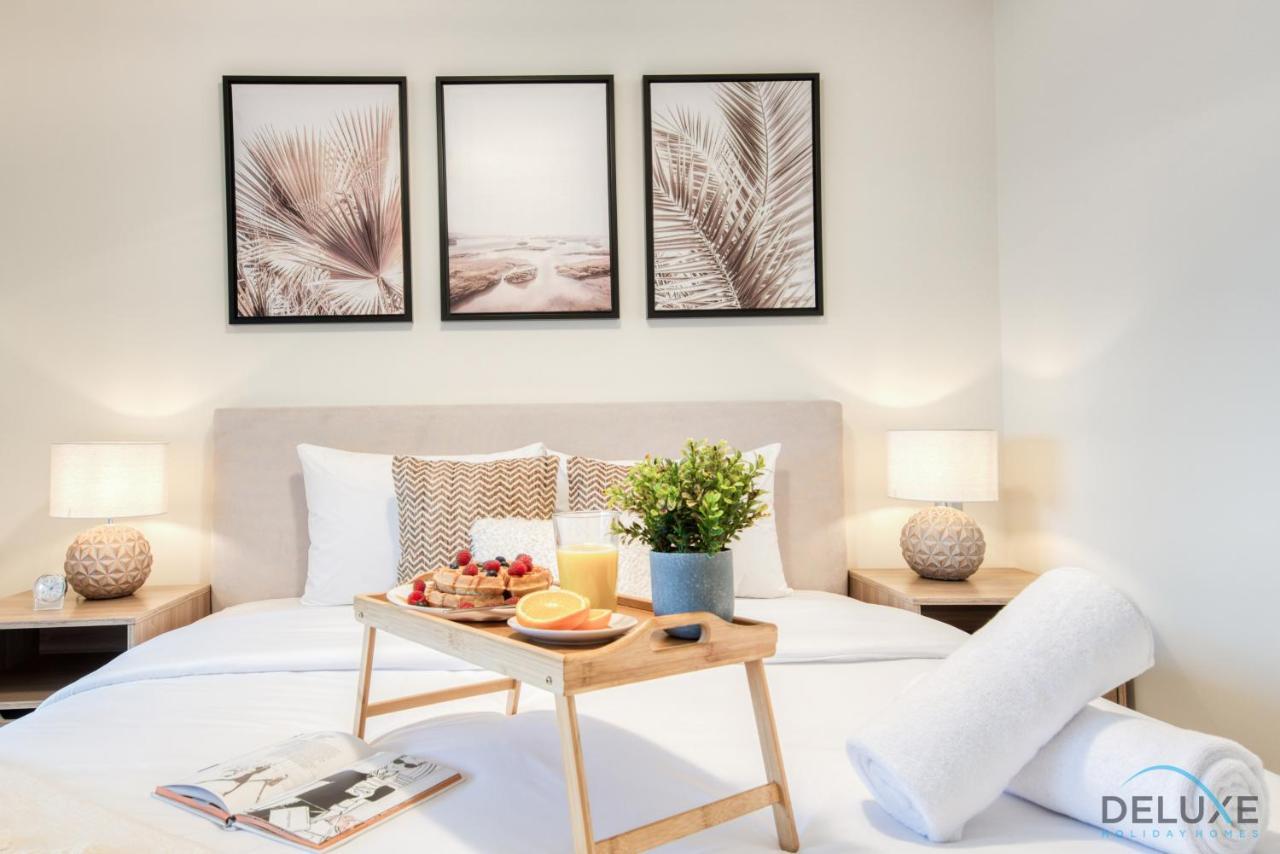 Calm Studio At Sky Gardens Difc By Deluxe Holiday Homes Dubai Eksteriør billede