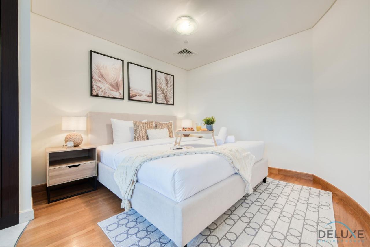 Calm Studio At Sky Gardens Difc By Deluxe Holiday Homes Dubai Eksteriør billede